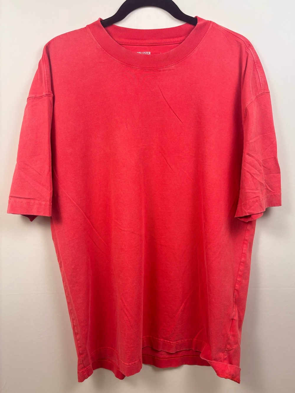 Hollister Classic Woman’s Crewneck T-Shirt - Red Large Tall